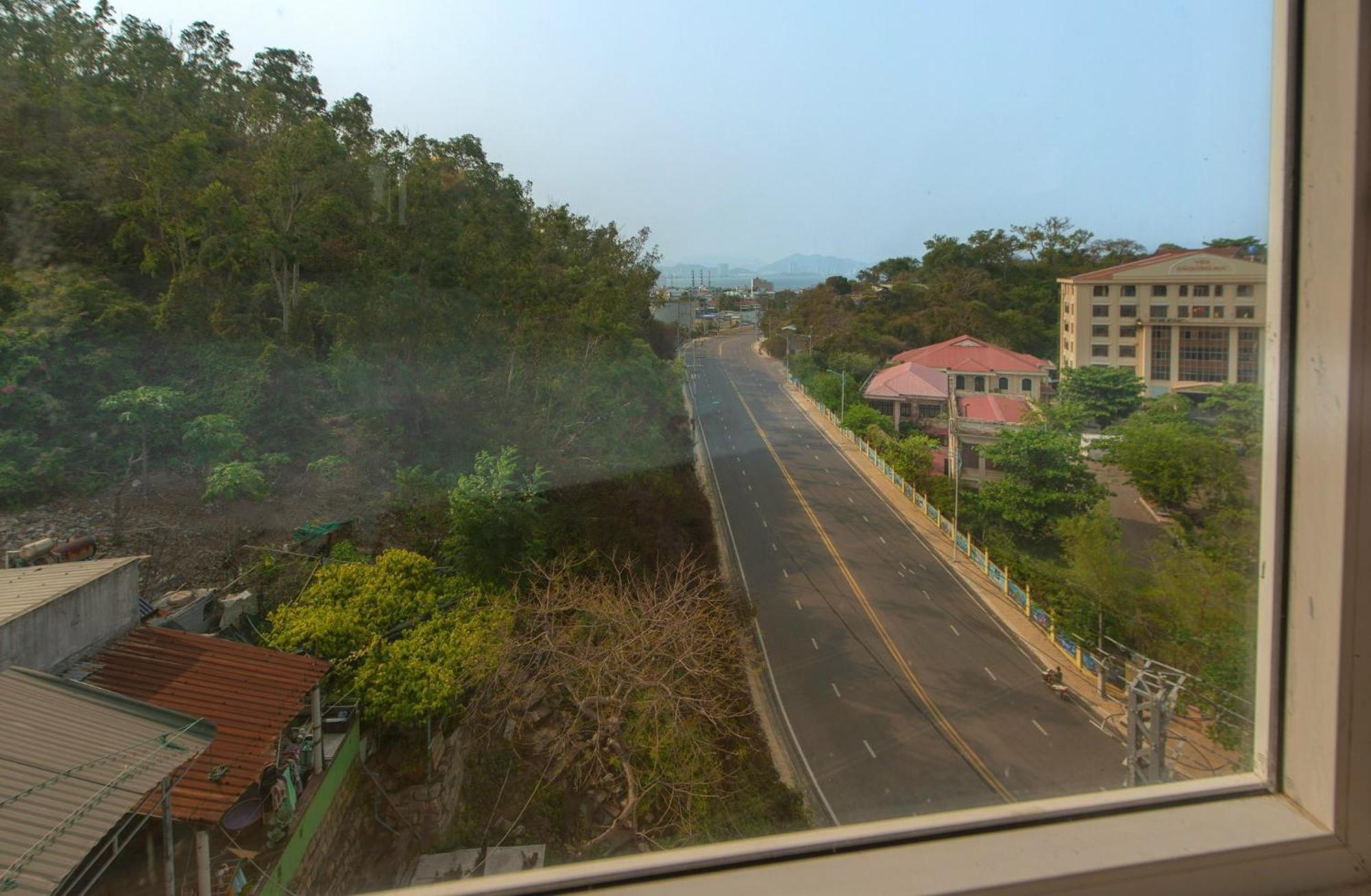 Hotel Khach San Cliffhouse Nha Trang Extérieur photo